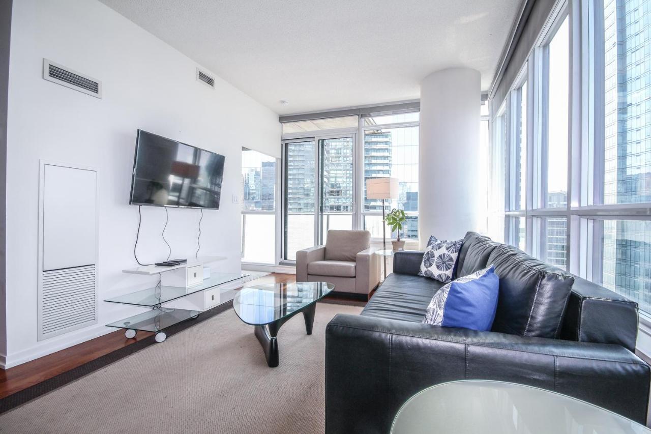 Sarkar Suites - Maple Leaf Square Toronto Bagian luar foto