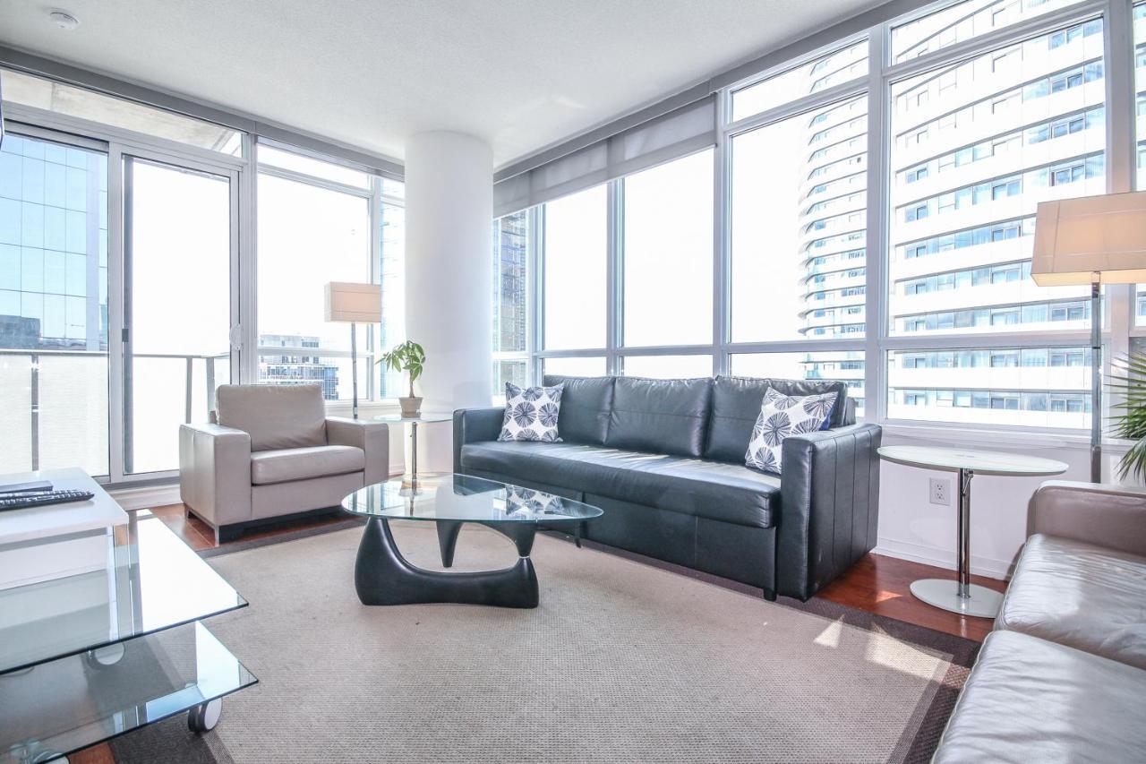 Sarkar Suites - Maple Leaf Square Toronto Bagian luar foto