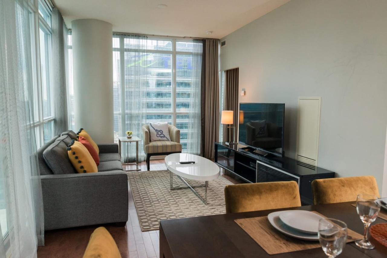 Sarkar Suites - Maple Leaf Square Toronto Bagian luar foto